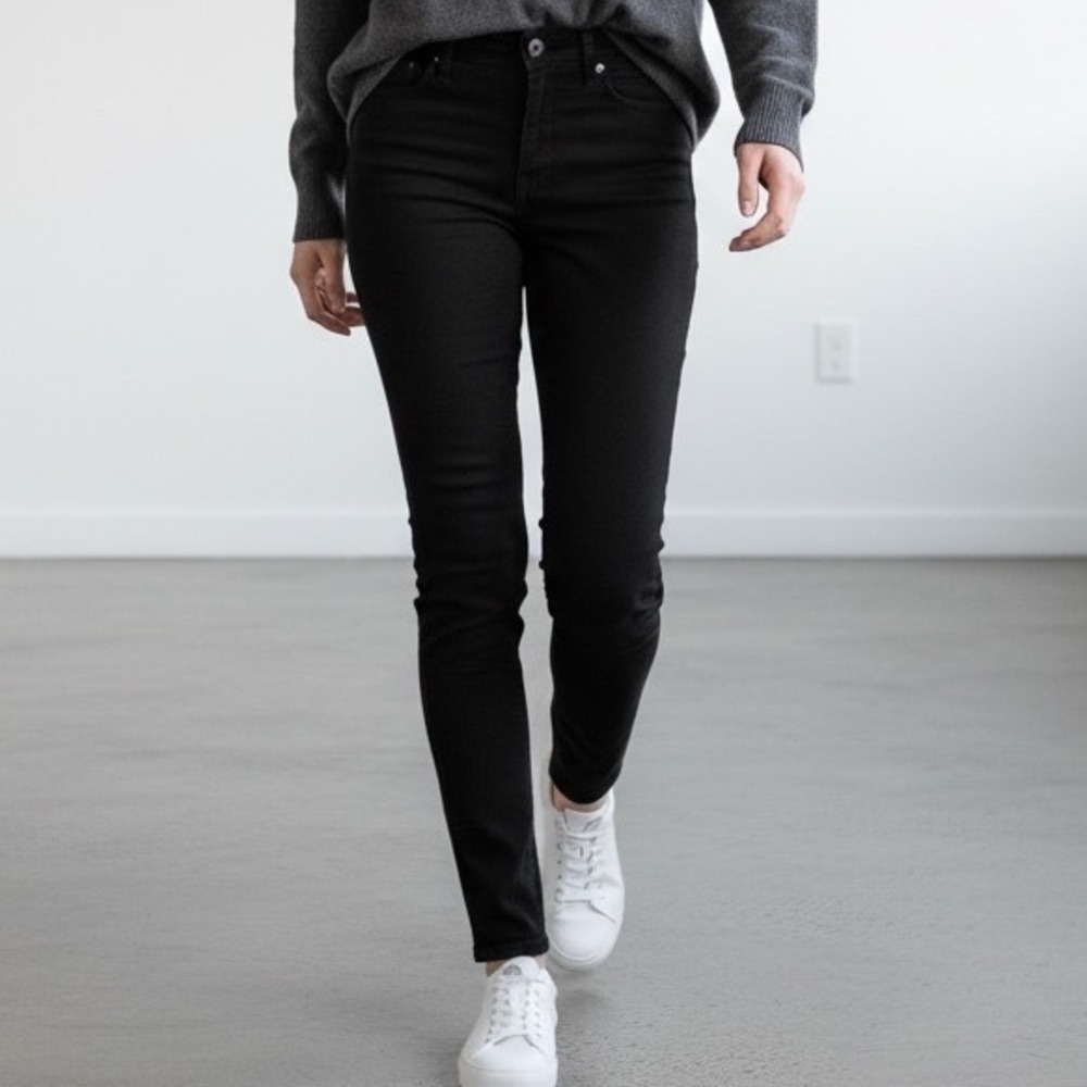 Everlane Mid Rise Skinny Ankle Jeans Black size 26